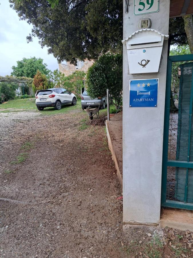 Apartman Melita Galižana Kültér fotó
