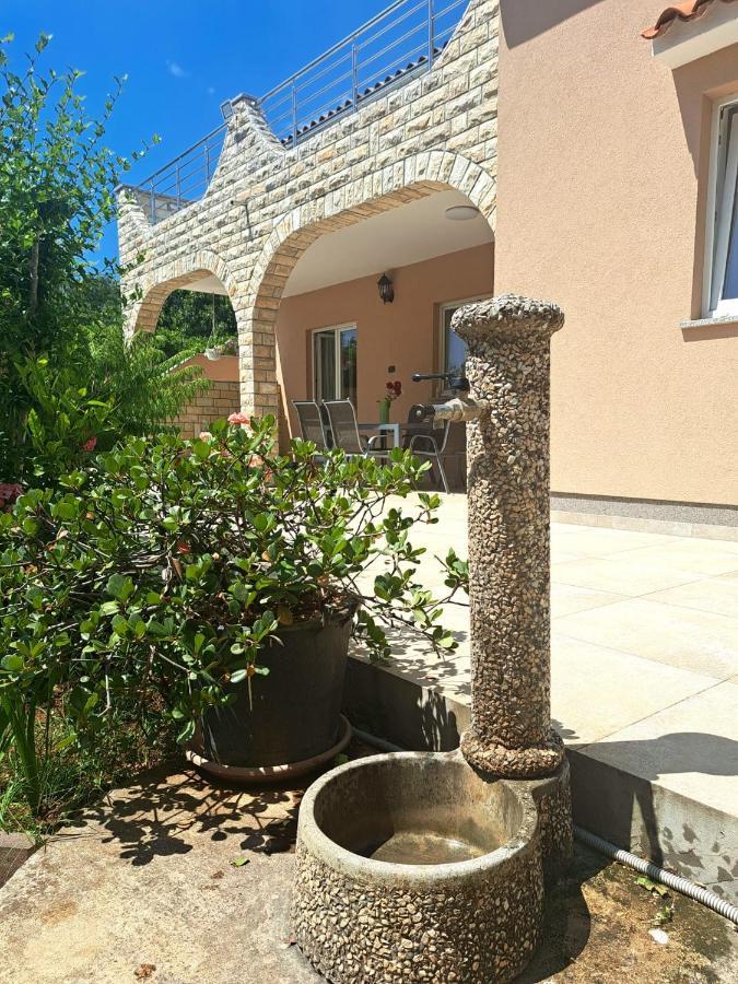 Apartman Melita Galižana Kültér fotó