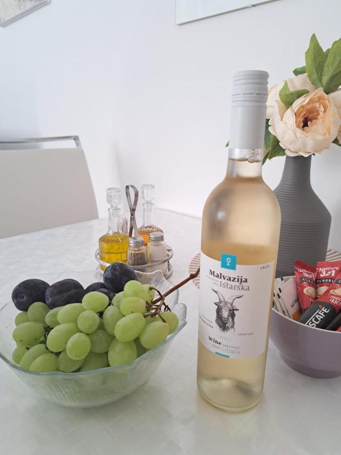 Apartman Melita Galižana Kültér fotó