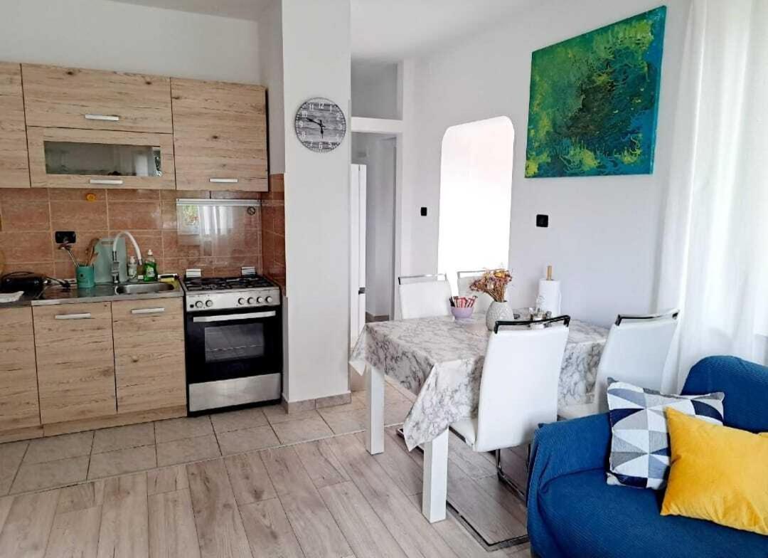 Apartman Melita Galižana Kültér fotó