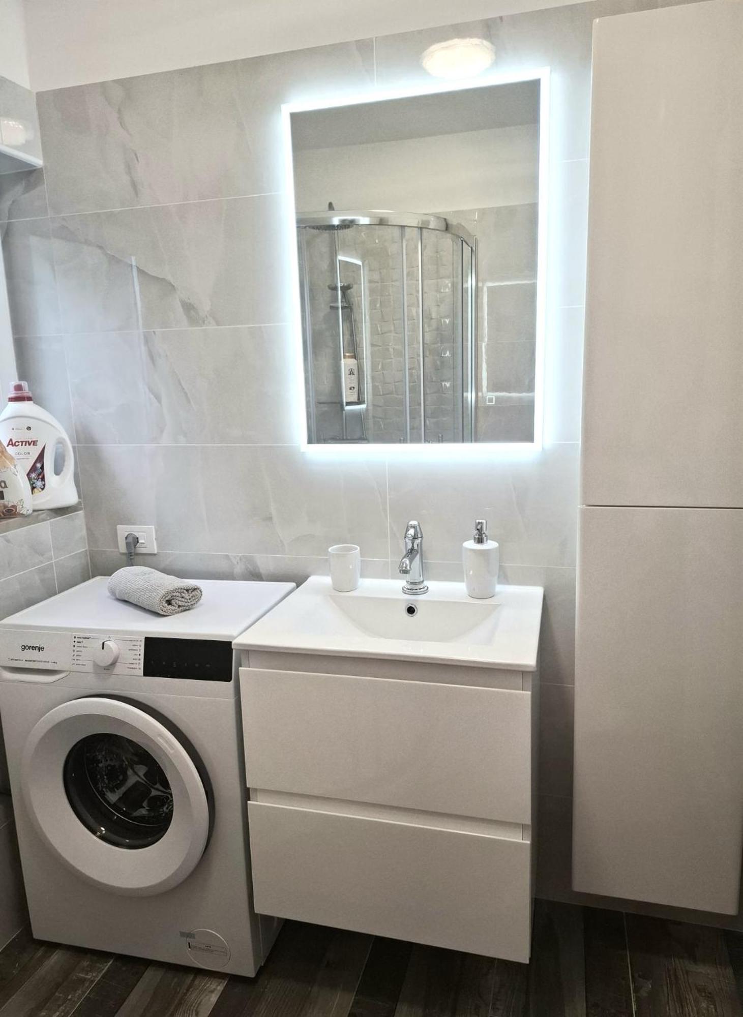 Apartman Melita Galižana Kültér fotó
