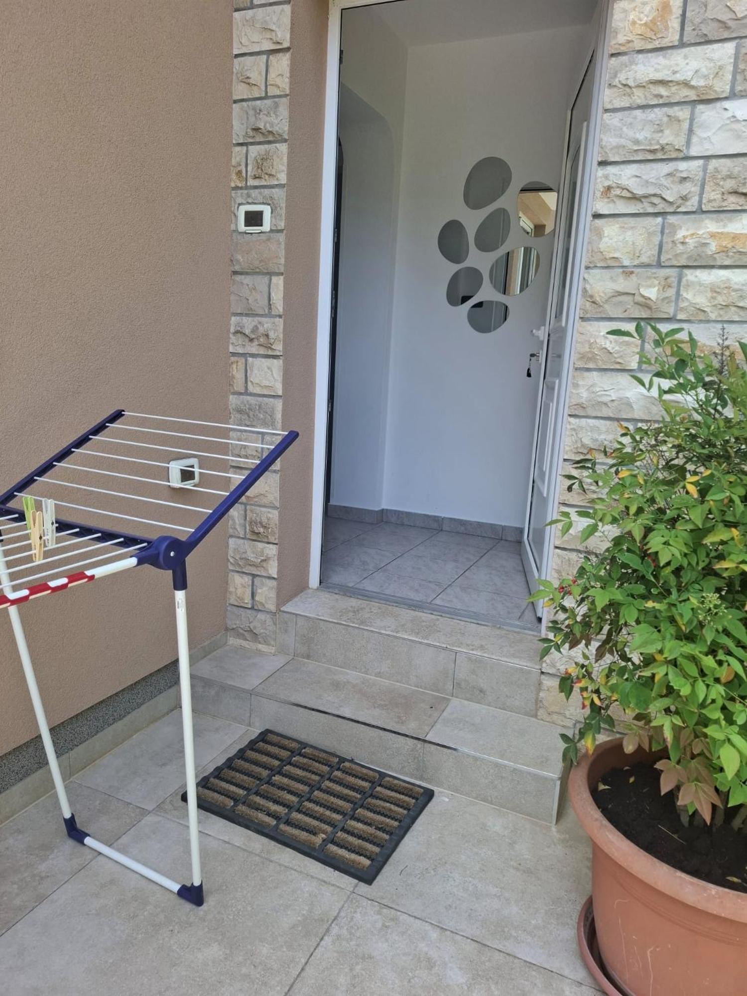 Apartman Melita Galižana Kültér fotó